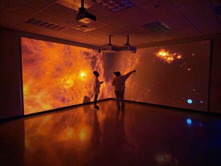 discover distant galaxies in the Immersive Corner