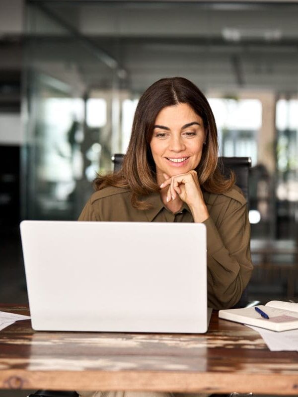 woman-using-quickbooks-online-on-laptop