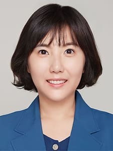 Kyungsun Lee