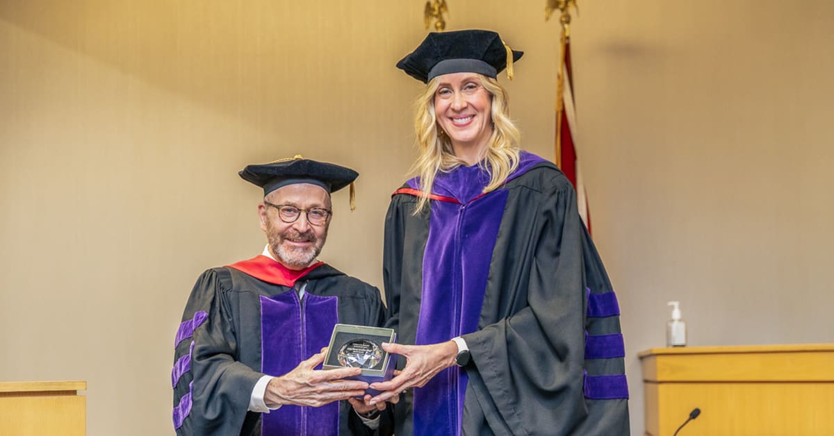 Dean Colin Crawford honors Judge Wendy Scholtens Wood