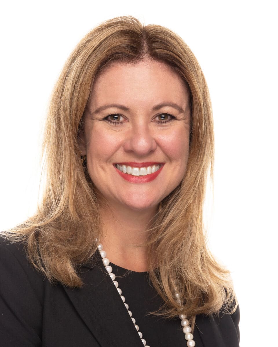 Kristen Minton headshot