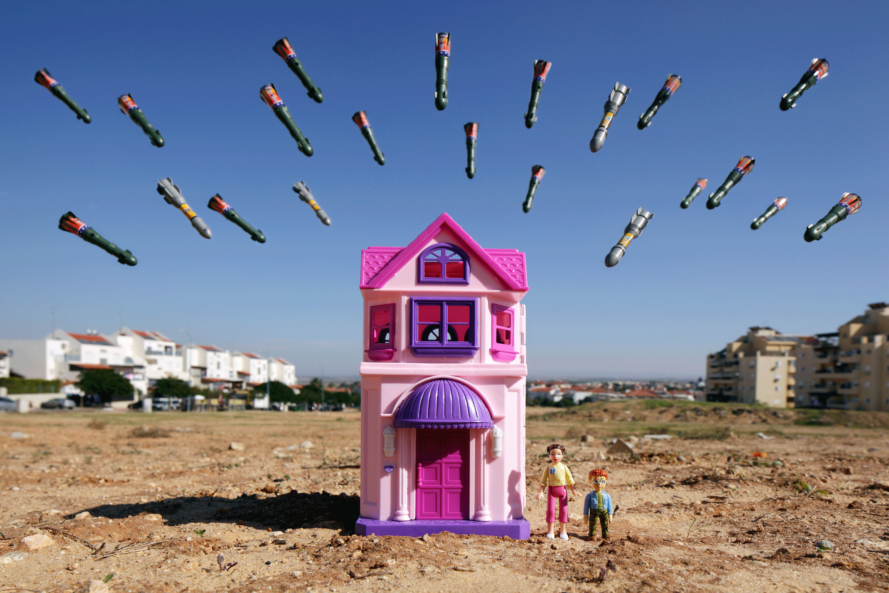 Brian McCarty's 2012 photograph "Sderot House."