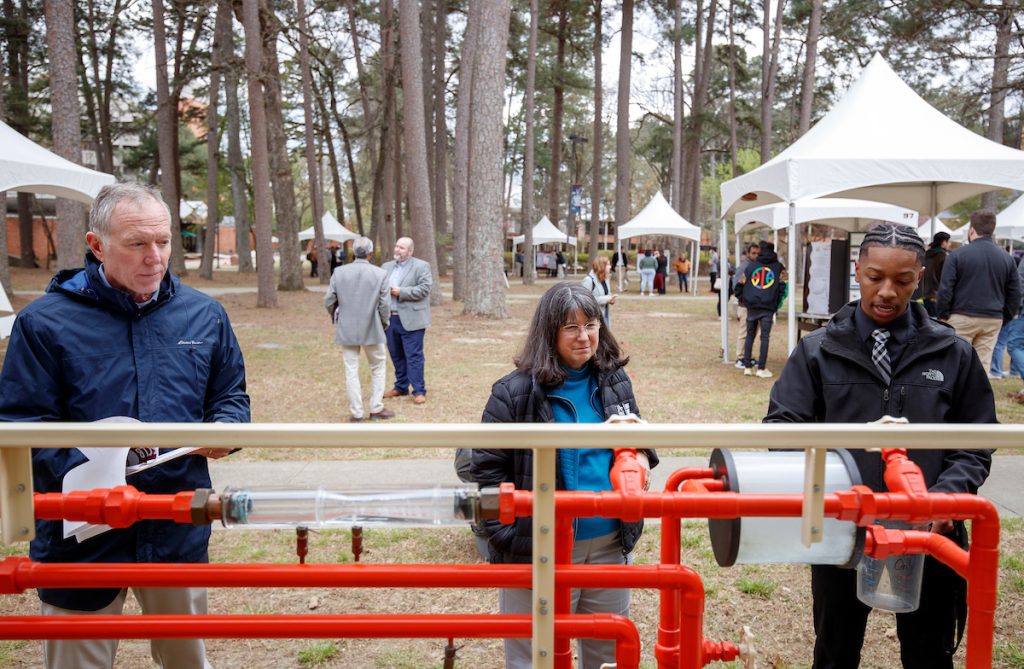 Undergraduate and graduate students showcase their research and creative work during the 2022 Student Research and Creative Works Expo.