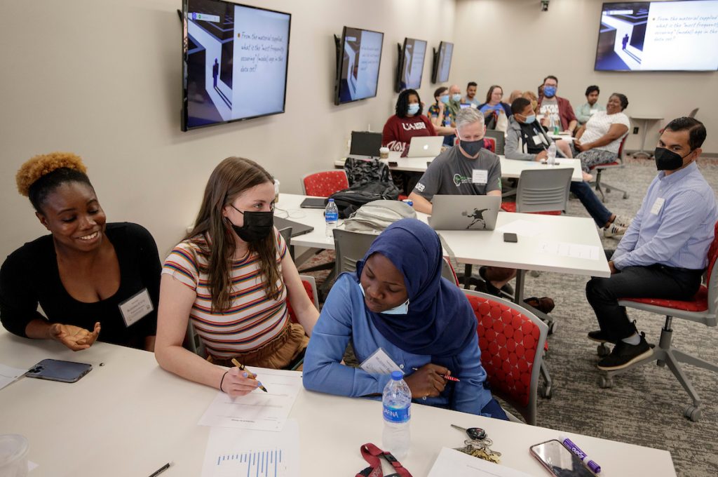 UA Little Rock teaching assistants and professors participate in the Mobile Institute on Scientific Teaching workshop.