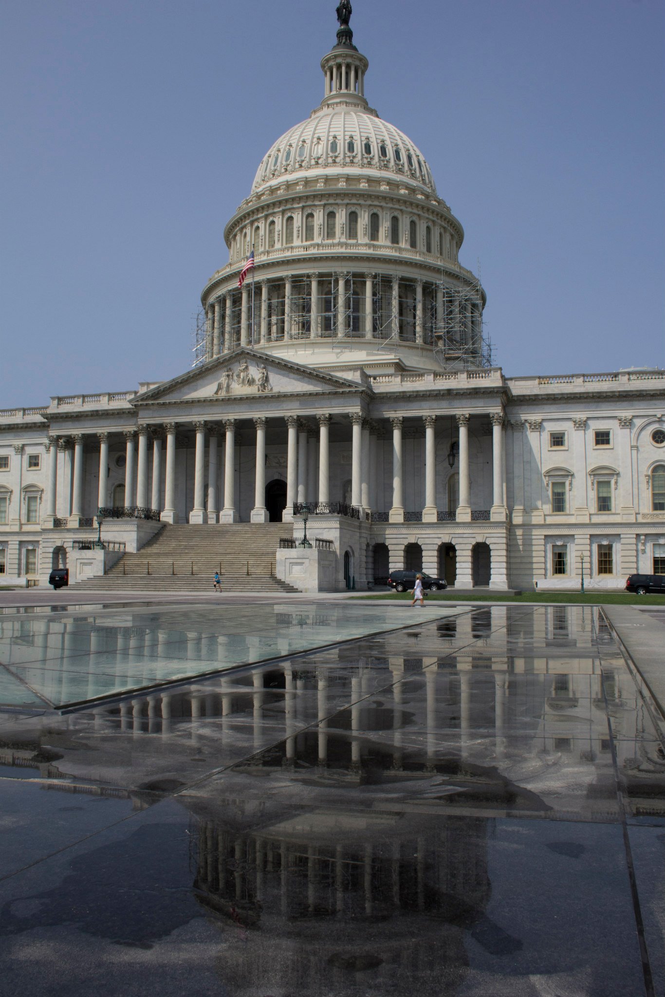 Photograph of the nation's capitol building.