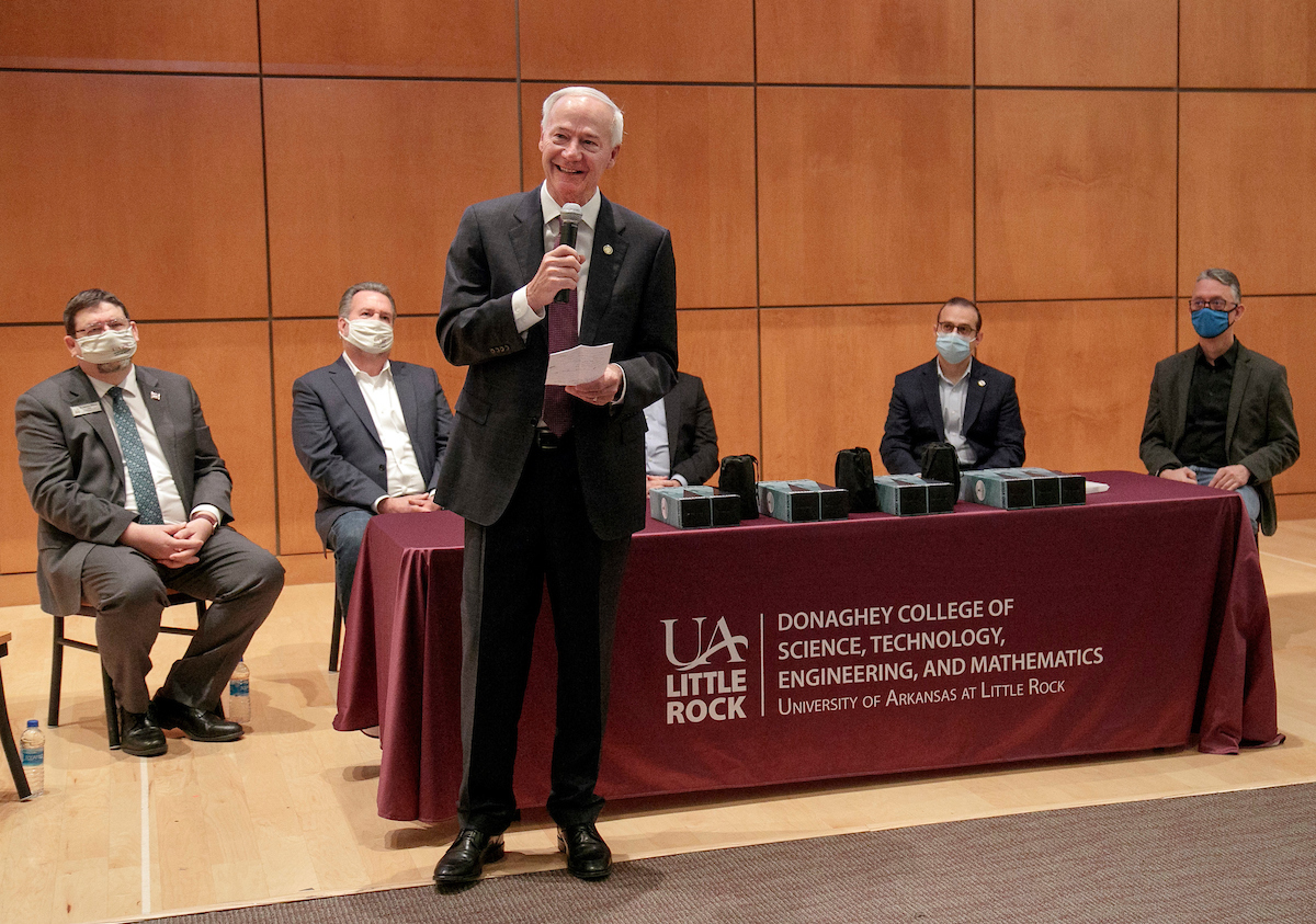 Governor Asa Hutchinson speaks about career pathways and opportunities during a Euronext Town Hall Event hosted by the UA Little Rock Donaghey College of STEM.