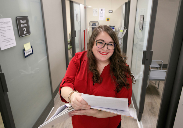 Leslie Beard, a Master of Social Work student at UA Little Rock, interns as a behavioral health consultant at UAMS’s 12th Street Clinic as part of the Behavioral Health Integration Internship Program. Photo by Benjamin Krain.