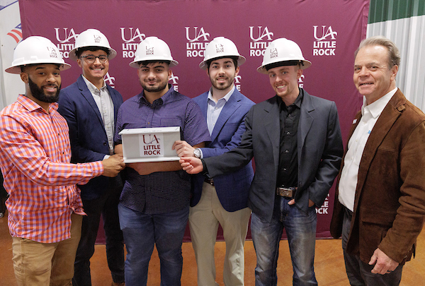 UA Little Rock Holds First Topping Out Ceremony to Honor Construction Management, Engineering Graduates – News
