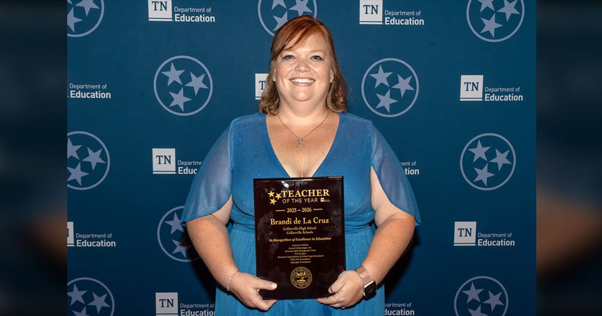 Ular uni eshakka yopishdi