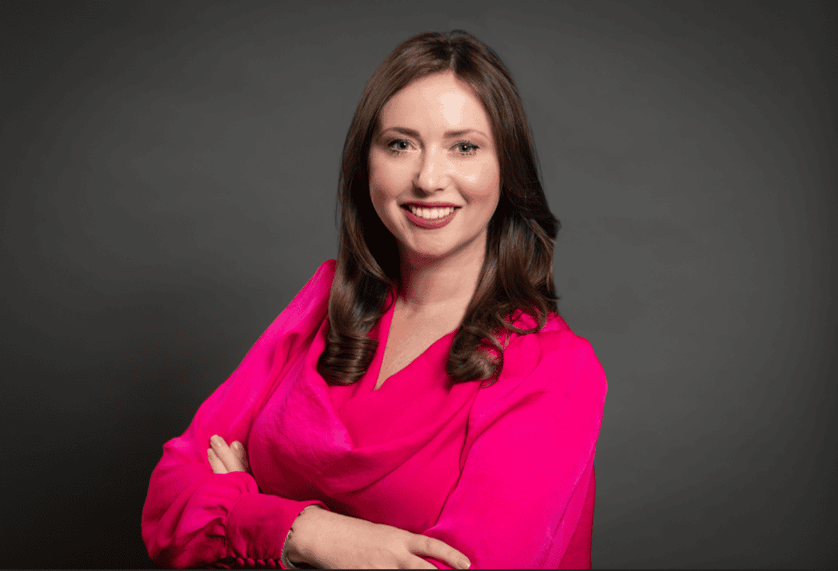 Kristen Vandaveer Nicholson