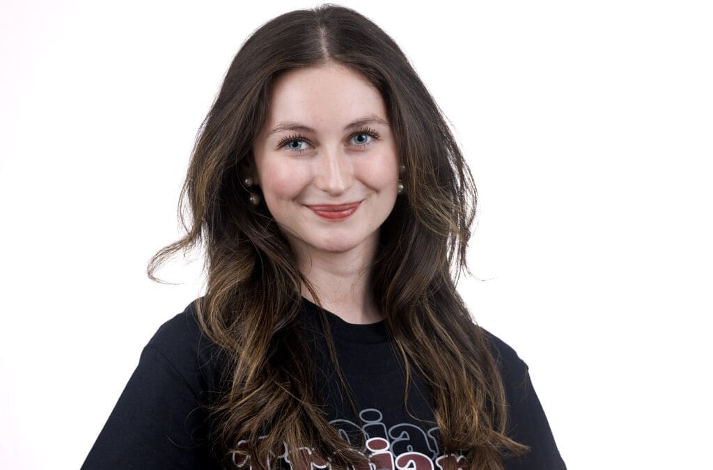 Avana Ashley, Freshman majoring in Mass Communications, headshot.