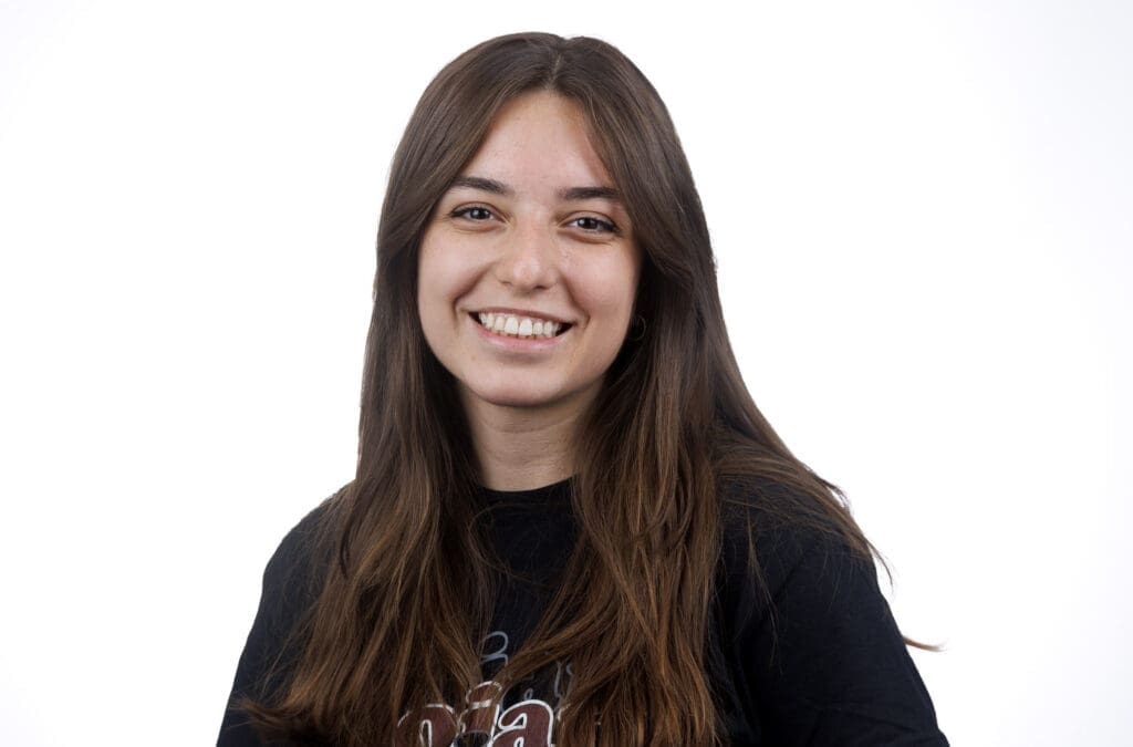 Sarah Roden, Junior majoring in Psychology, headshot.