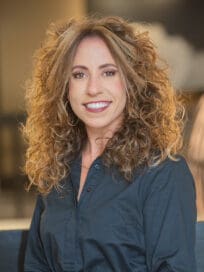 Jenna Martin headshot